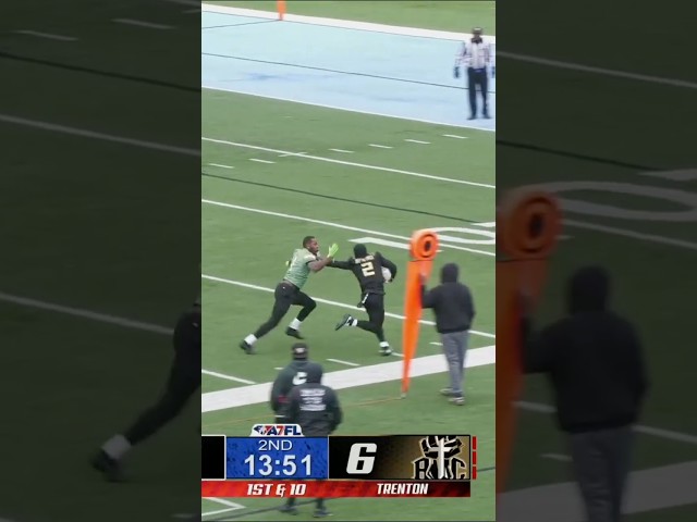 Ashante Worthy Hit The Jets, Stiff Arms A Defender, And Tip Toes In For A Touchdown