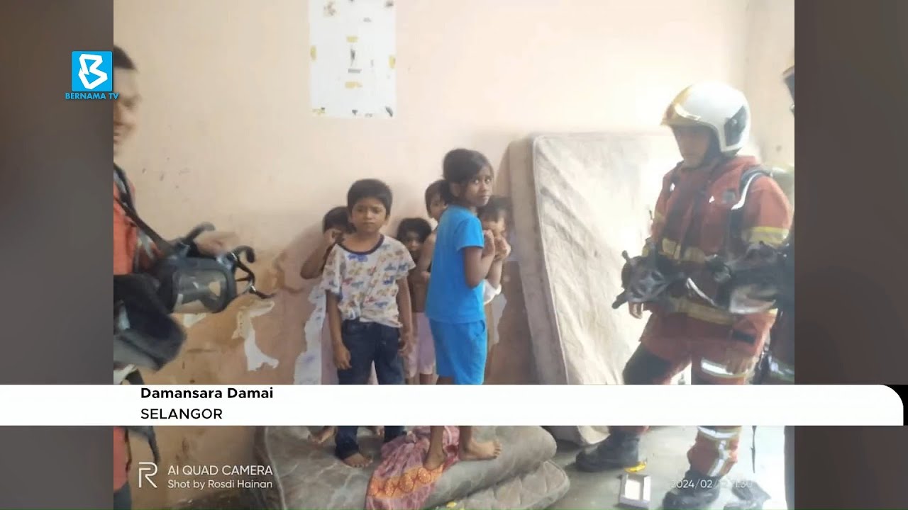 6 children trapped in apartment fire rescued by firefighters - YouTube