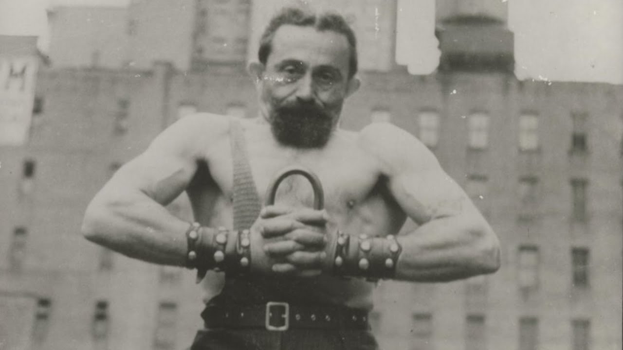 El forzudo que sobrevivió un balazo en la frente