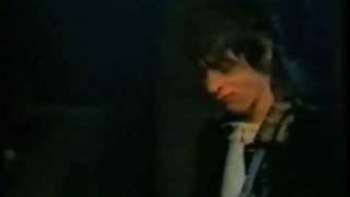 Video voorbeeld van "Johnny Thunders - Who Needs Girls"