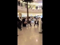 سقوط بنت في عسير مول في أبها من دور ثاني 7 4 1435
