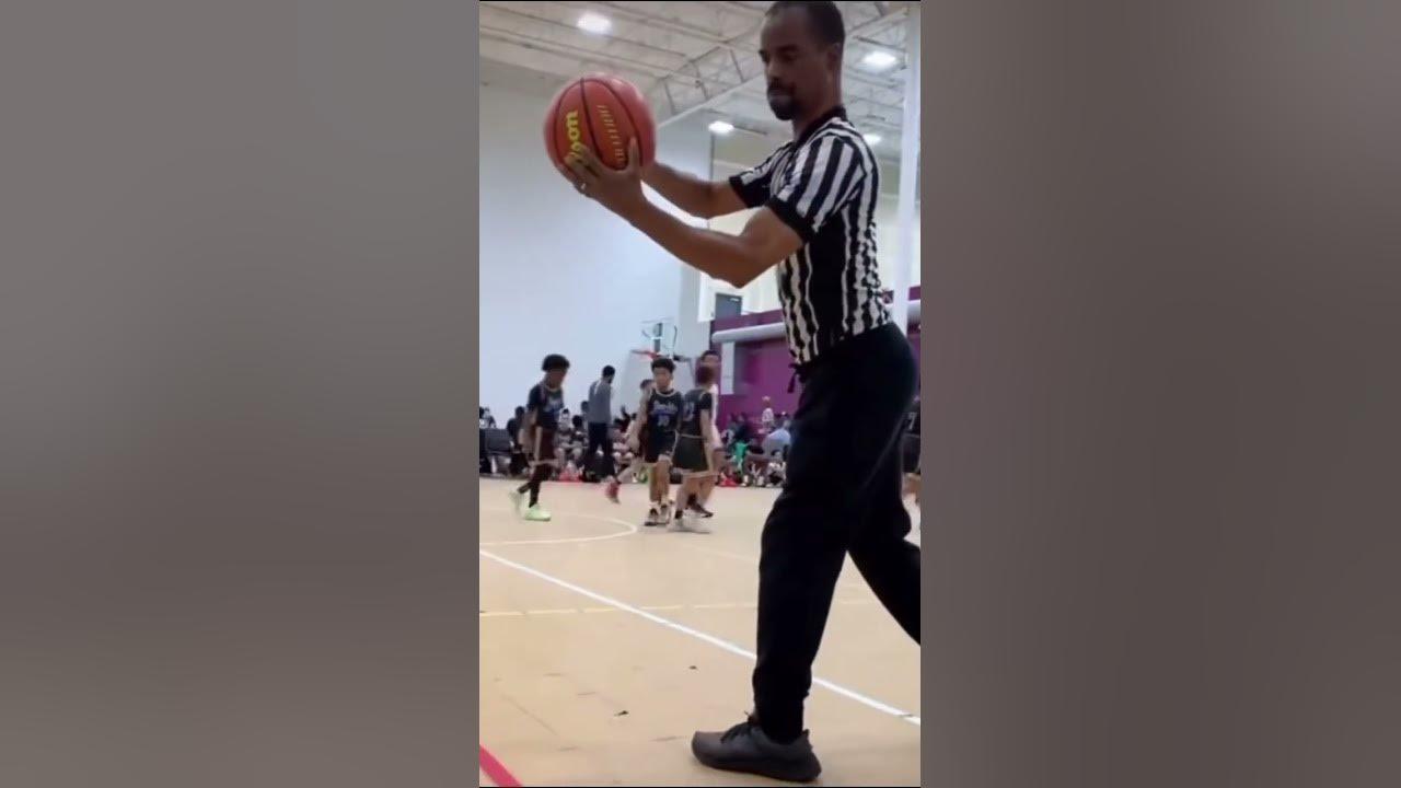 refs-basketball-catch-cool-tiktok-memes-funny-fyp-basketball