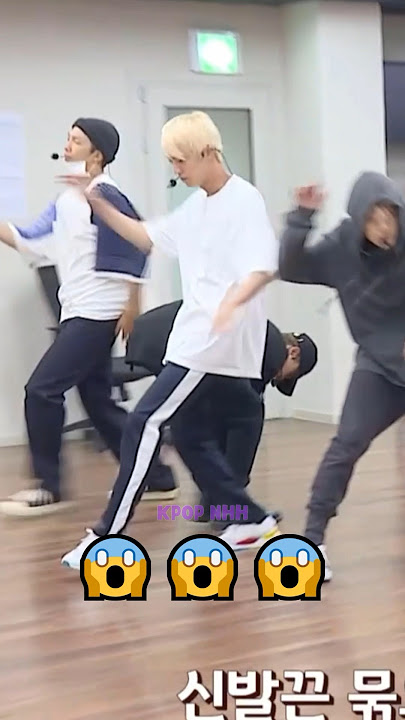 The Time Jimin Tied His Shoelaces While Dancing To Fake Love 🔥💜 #shorts #jimin