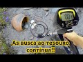 procurando tesouros com detector de metais na cachoeira do boné