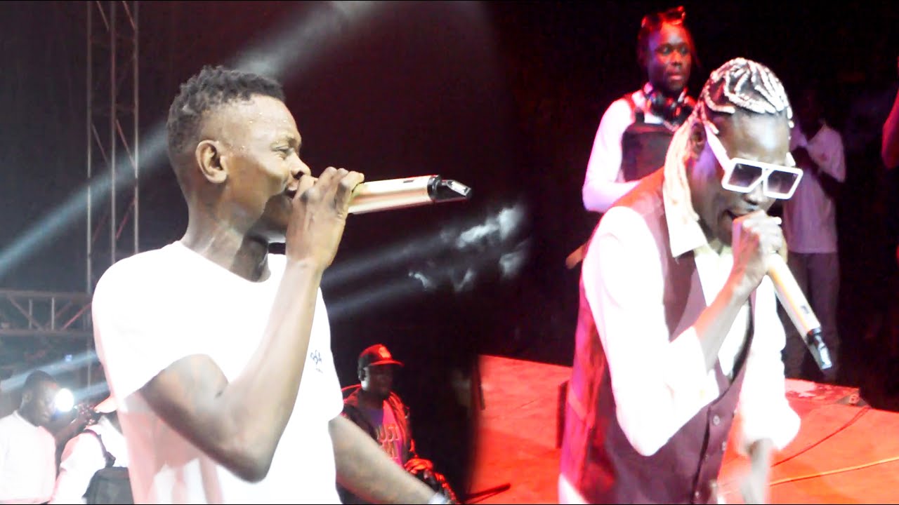 Jose Chameleon Vs Clever J on One Stage Mbarara ( Ugandan Vocal Legends