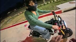 teaching my girl friend how to ride a motorcycle before she buys one