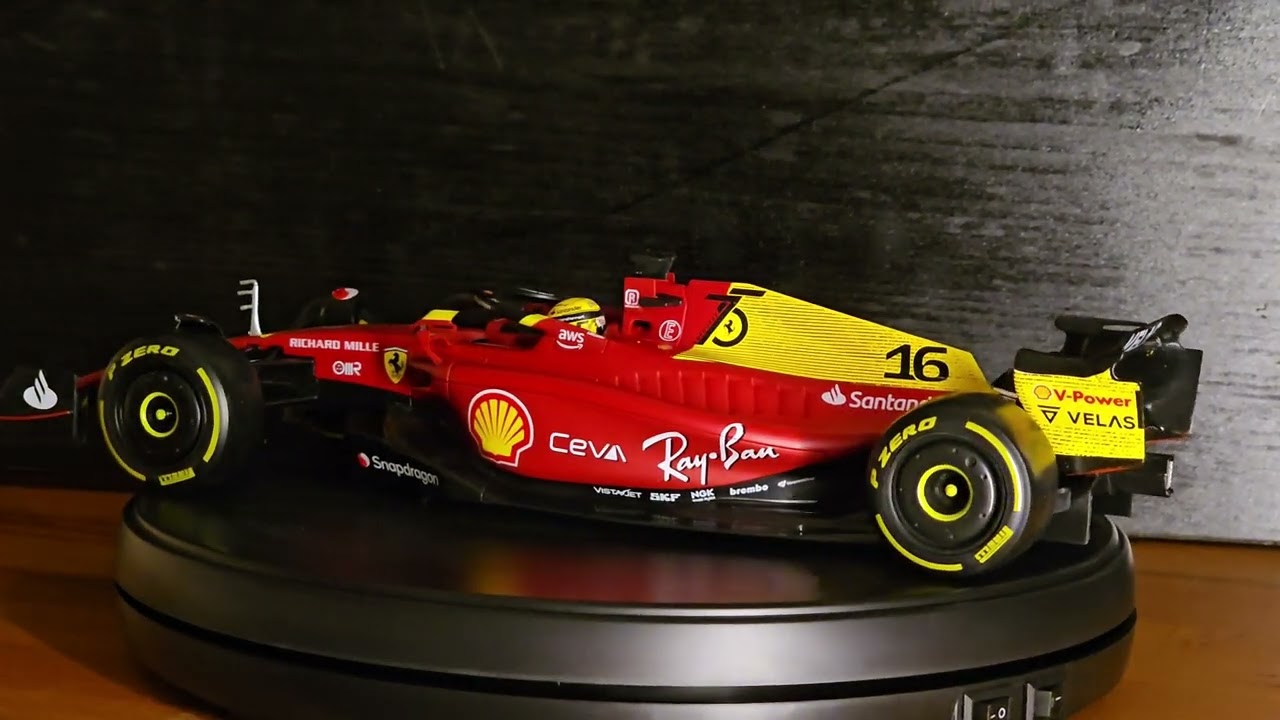 1/18 - Bburago - Ferrari F1-75 - Monza livery from 2022 F1 season
