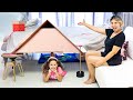 CONSTRUÍMOS UMA CASA NO MEIO DA SALA - Valentina Pontes