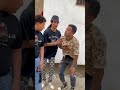 الحقو العفريت هيكول رجلو شوفو مزيكا هتعمل اي الحقو العفريت هيكول رجلو شوفو مزيكا هتعمل اي