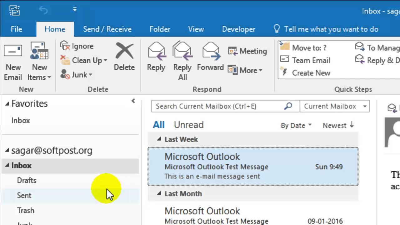 Hotmail users, login to Outlook.com for a refreshing new look!