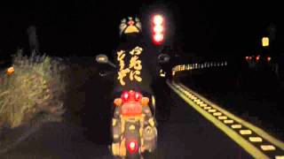 夜道で反射するお先にどうぞパーカーのご紹介