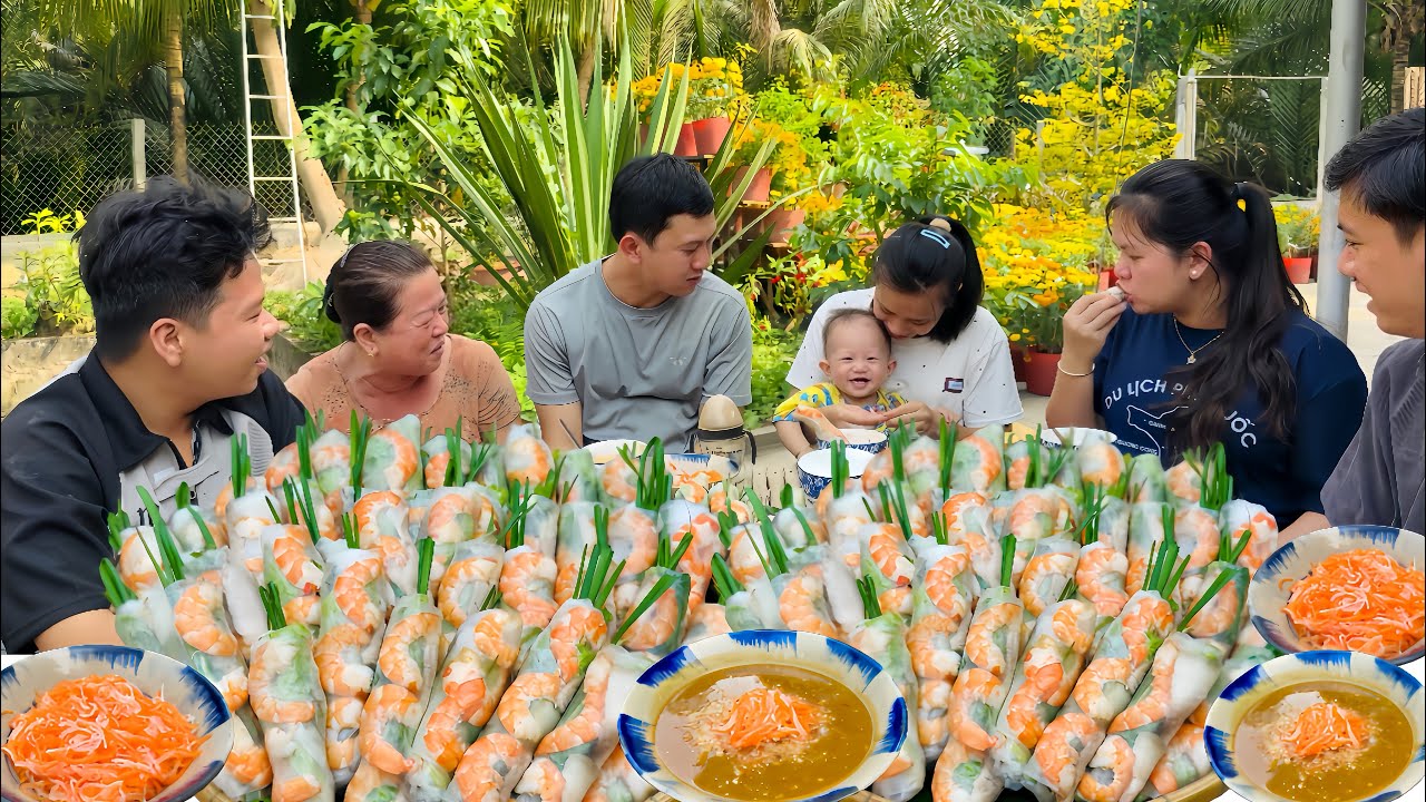 Hôm Nay Cùng Mấy Em Vào Bếp Làm GỎI CUỐN TÔM THỊT Đãi Mẹ Chồng Kem Vui Cười Tít Mắt