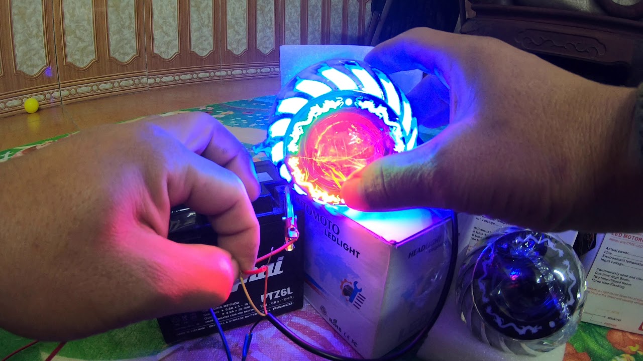 Sắp Đến Tết Rồi ! Mua Bóng Đèn LED Siêu Sáng Đi Tán Gái