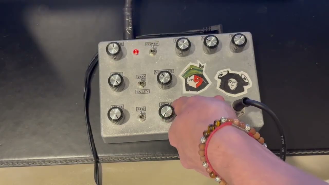 JMT Synth Noisy Mic-2 (Demo) - YouTube