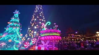 Disney land paris christmas parade 2023 - no copyright intended