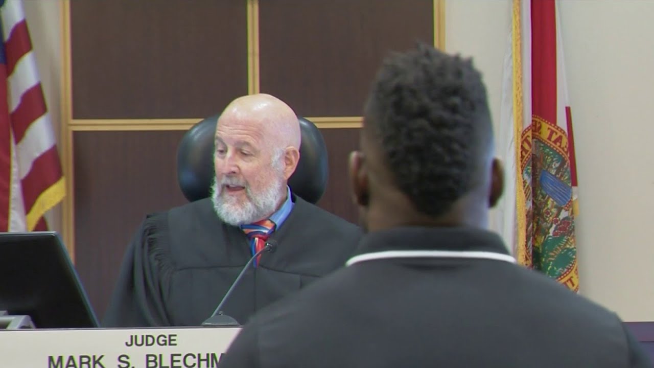 Judge allows ex-NFL player in assault case to return to Florida