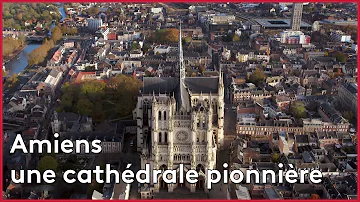 Où se trouve le labyrinthe de la cathédrale d'Amiens ?