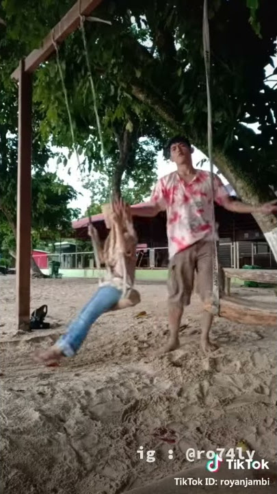 Tik Tok  Baper Kebersamaan royan alief dan istrinya,