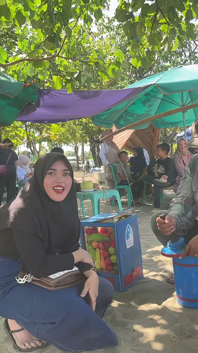 Buy salad in the village