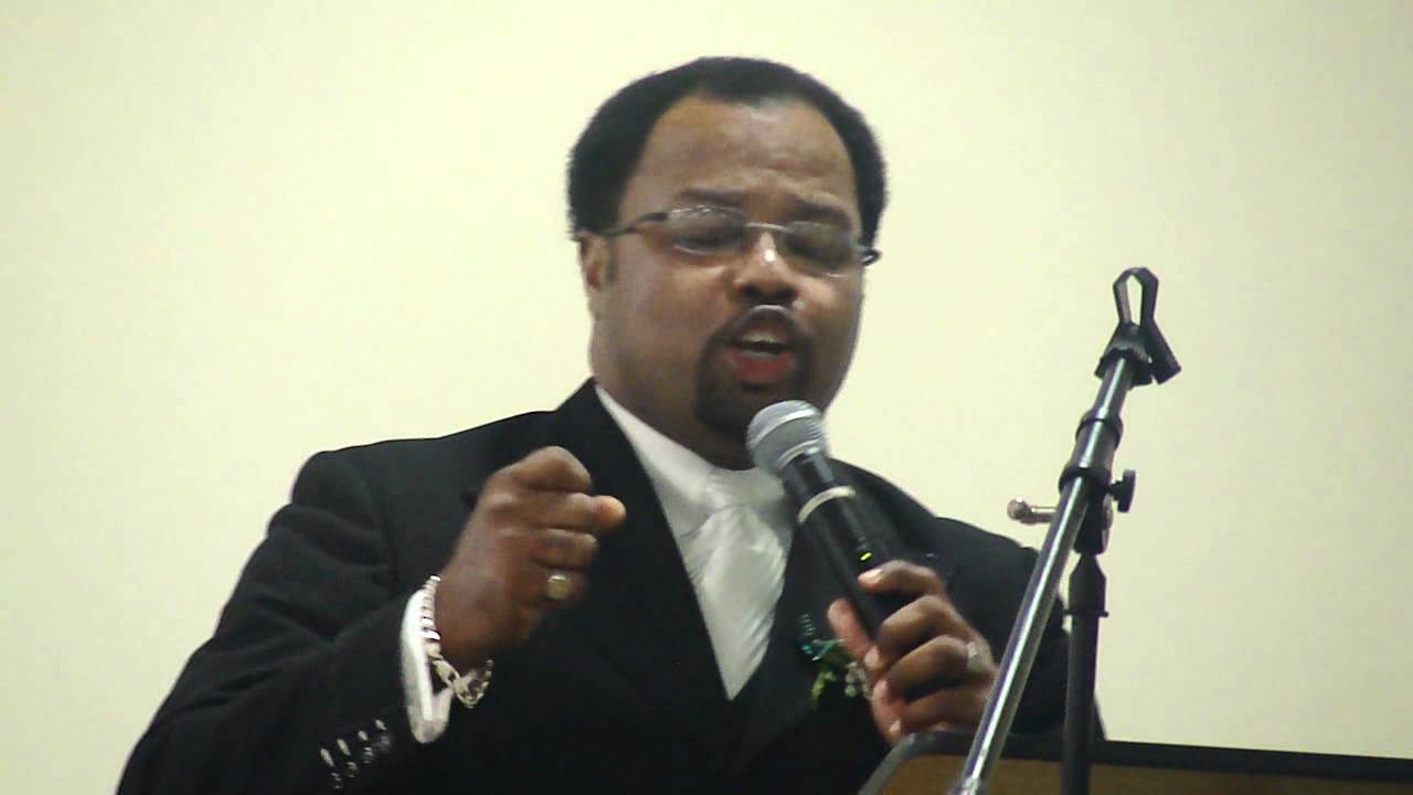 Terry Wallace Singing "Harvest Time" YouTube