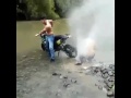 Iwan bopeng lg mandi