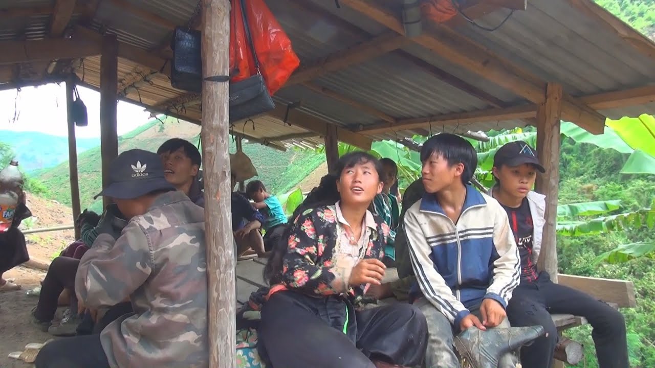Hmong Nyob Nyab Laj Kev Ua Teb Ua Qoob loo Daim -1   6/26/ 2021