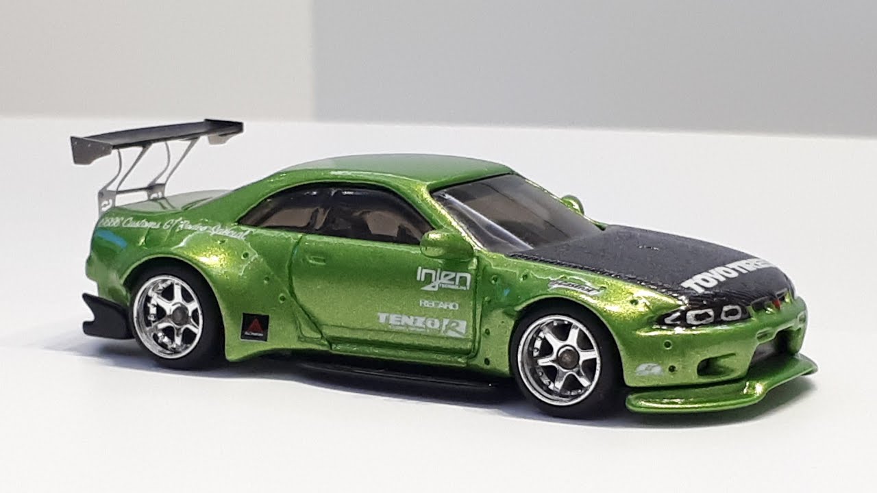 Hot Wheels custom. Nissan Skyline GT-R33