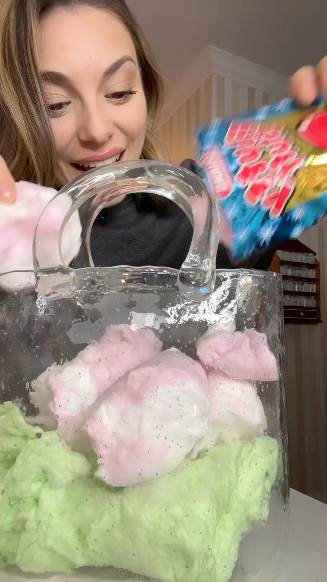 Glass pocket book of cotton candy! ?? #candy