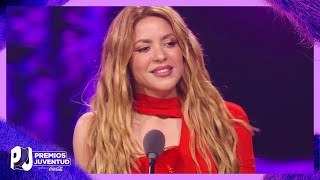 Shakira da emotivo discurso a sus fans al ser la más ganadora de la noche | Premios Juventud 2023