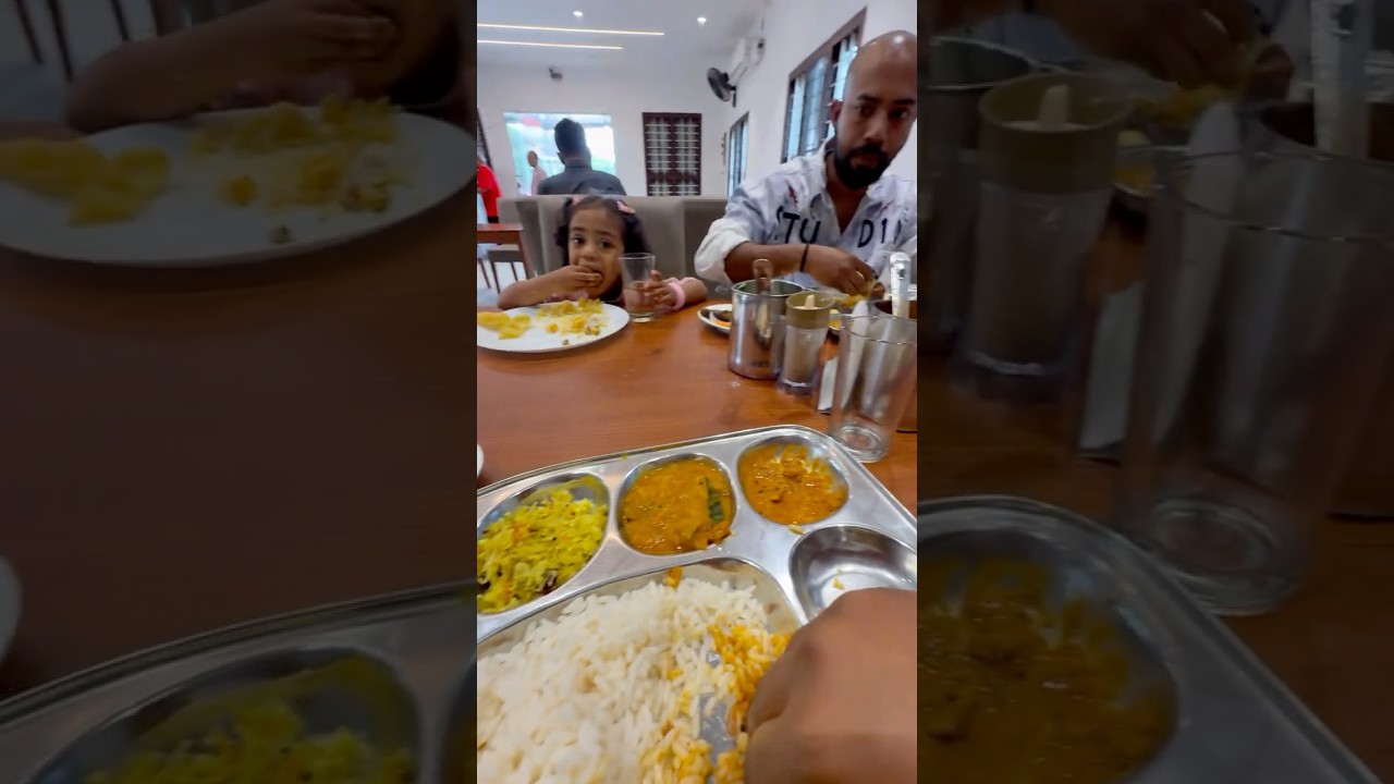 നാട്ടിലെത്തി 