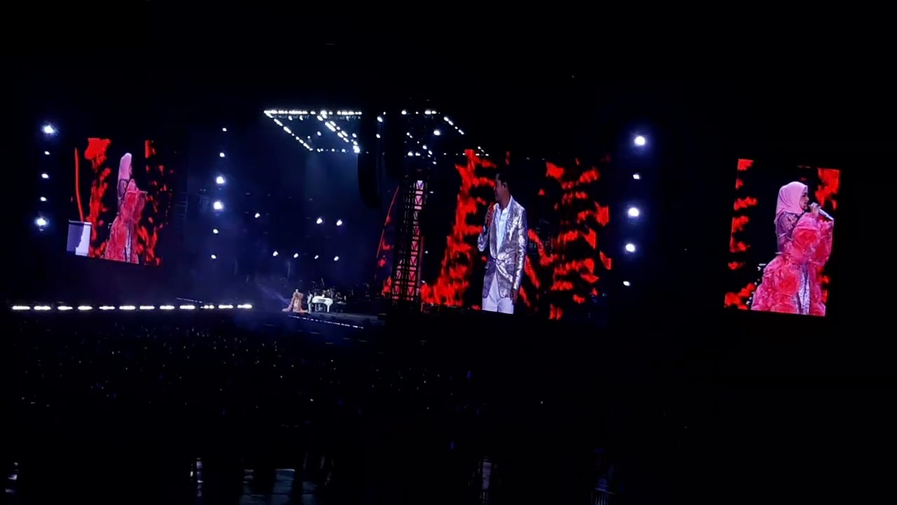 Dirgahayu & Seluruh Cinta(Cakra Khan)- Siti Nurhaliza Konsert Legacy30 Stadium Bukit Jalil