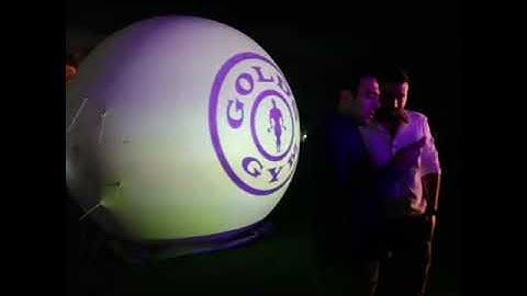 PROJECTION BALLOON GOLDS GYM EVENT