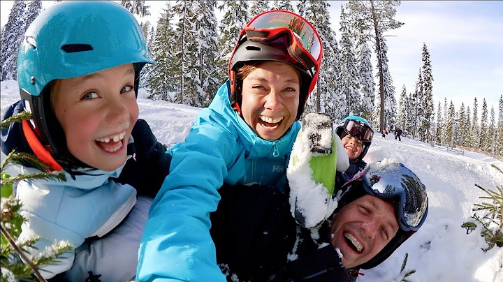 Fastnar i liften & ramlar i backen - Följ familjen i fjällen VLOGG
