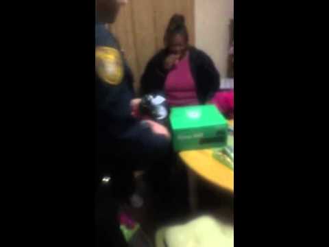 memphis-police-officers-replace-young-boy's-stolen-xbox