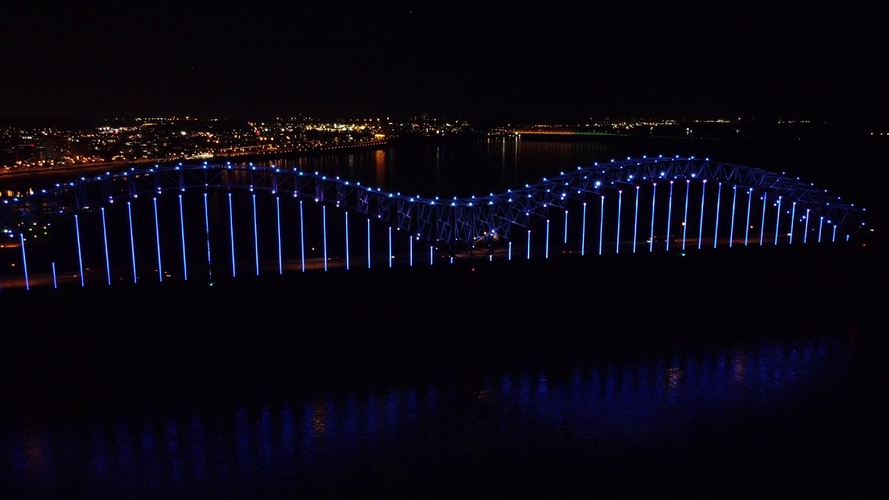 Memphis Bridge Night Lights (Christmas 2020) YouTube