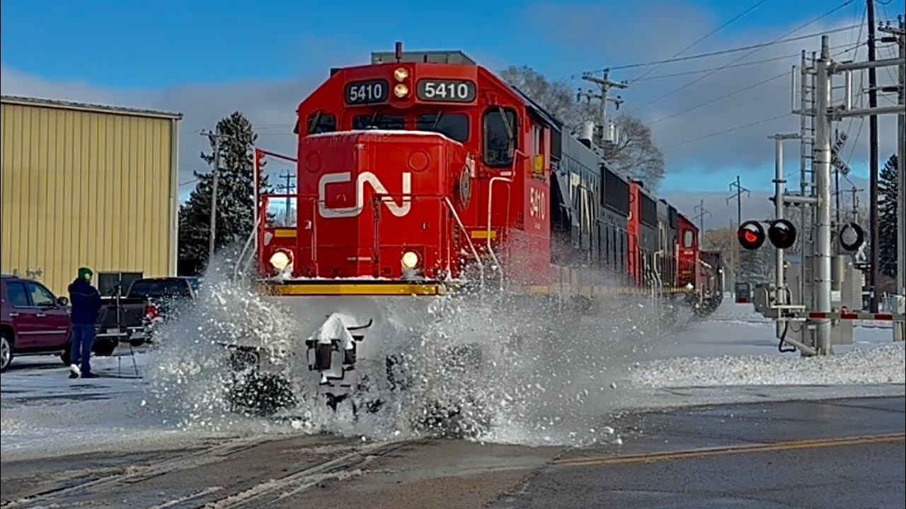 (CN 5410/CN 5456) Blasting The Horn & Snow! Menominee, Michigan. 1/11/25