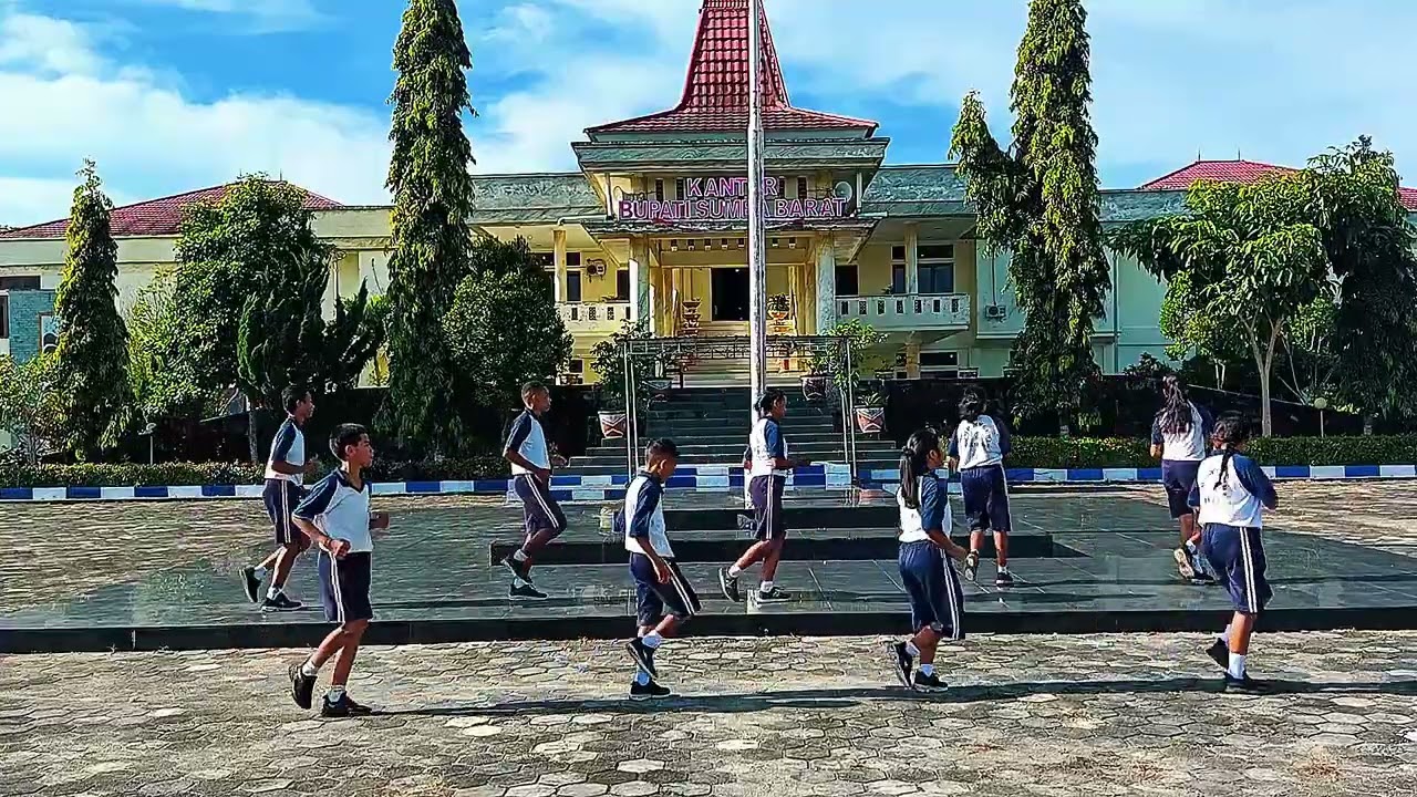 Lomba Senam Anak Indonesia Hebat 2025_SMP Negeri 2 Waikabubak_Provinsi Nusa Tenggara Timur