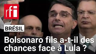 Présidentielle au Brésil : le fils de Jair Bolsonaro a-t-il des chances face à Lula ? • RFI