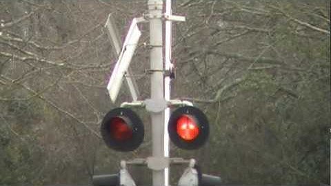 NS-Train-I-30-and-Signal-Maintainer-Working.mpg
