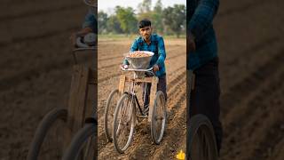 साइकिल से बनी बीज बोने की मशीन 😱 | Seed Sowing Cycle Jugaad #desijugaad #innovation #indianfarmer