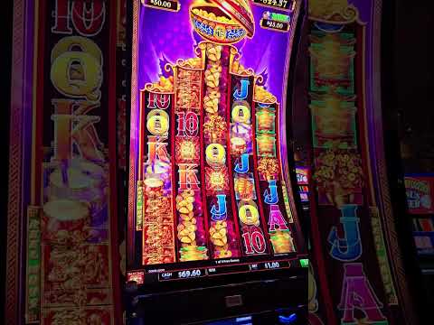 Las Vegas Casino Fights & Chaos over Cash Giveaway Mirage jackpot permanently closing drawings slots