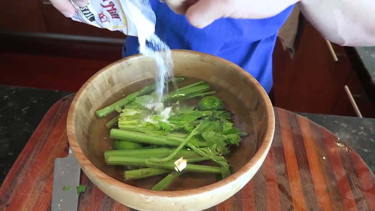 Quick And Easy Way To Wash Fruits and Veggies - YouTube