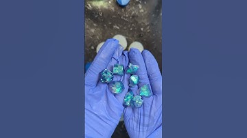 Shine Within1 #dicemaker #dicemaking  #handmadedice #dicegoblin #resindice #dnddice #ttrpgdice