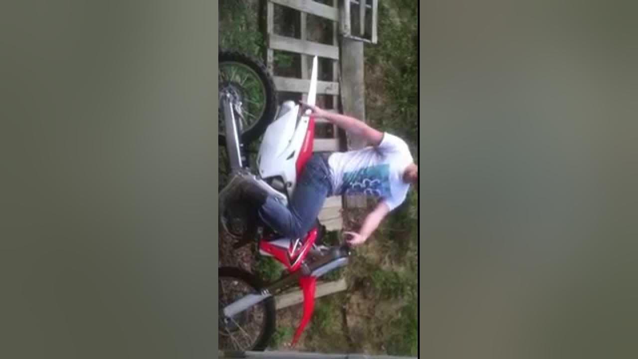 2013 Crf450r Startup an Rev limiter ! YouTube