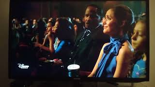 Annie 2014. Escena De La Pelicula Moonquake Lake