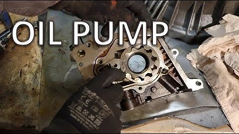 How works car Oil Pump?