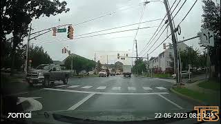 Truck Pes School Bus With Flashing Lights