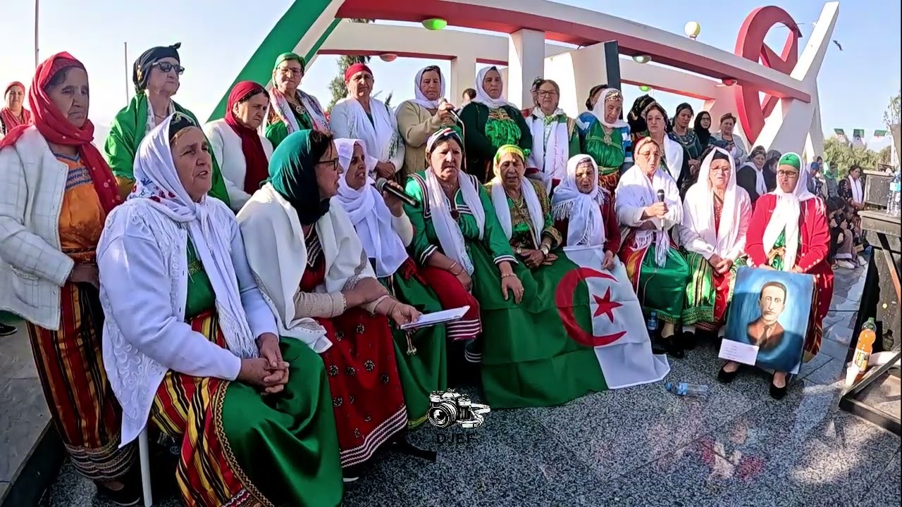 Awi ttrun ad iɛmu cfar par les braves femmes du village Ibouyisfen