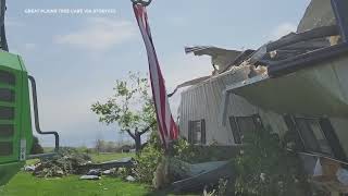 Crews Pull US Flag From Home Destroyed by Tornado