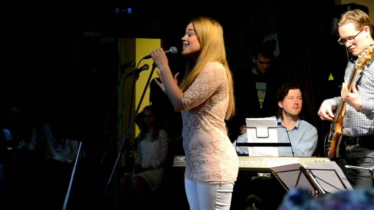 Katrin Haug - Turning Tables